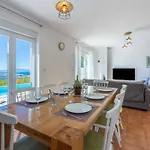 In 45290 Villa