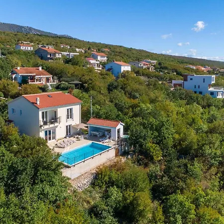 In 45290 Villa