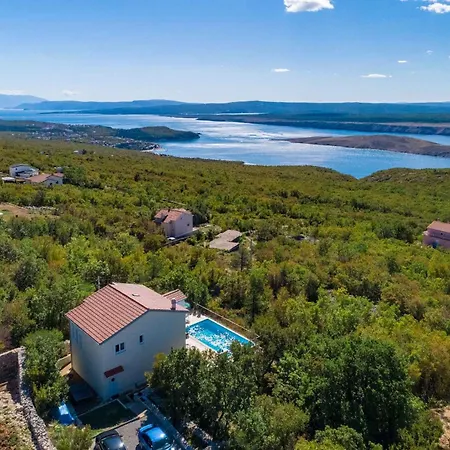 Вилла In 45290 Шмрика