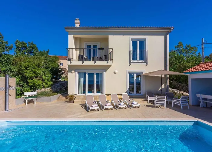 In 45290 Villa