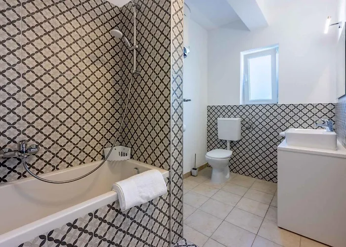 In 45290 Villa