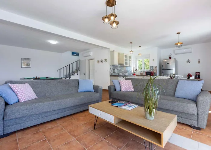 In 45290 Villa *